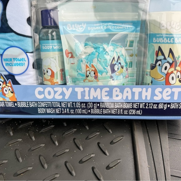 Ludo Studios | Bath | Last Tworare Bluey Cozy Time Bath Set Bluey And ...